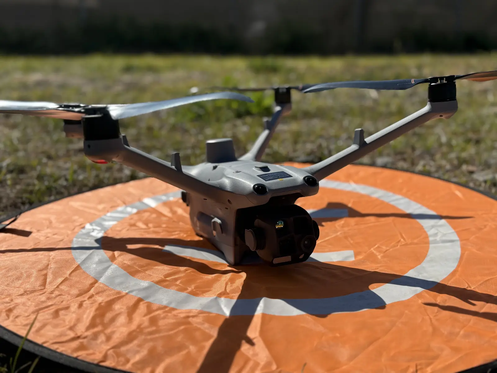 DJI Matrice 4TD con cámara FLIR integrada