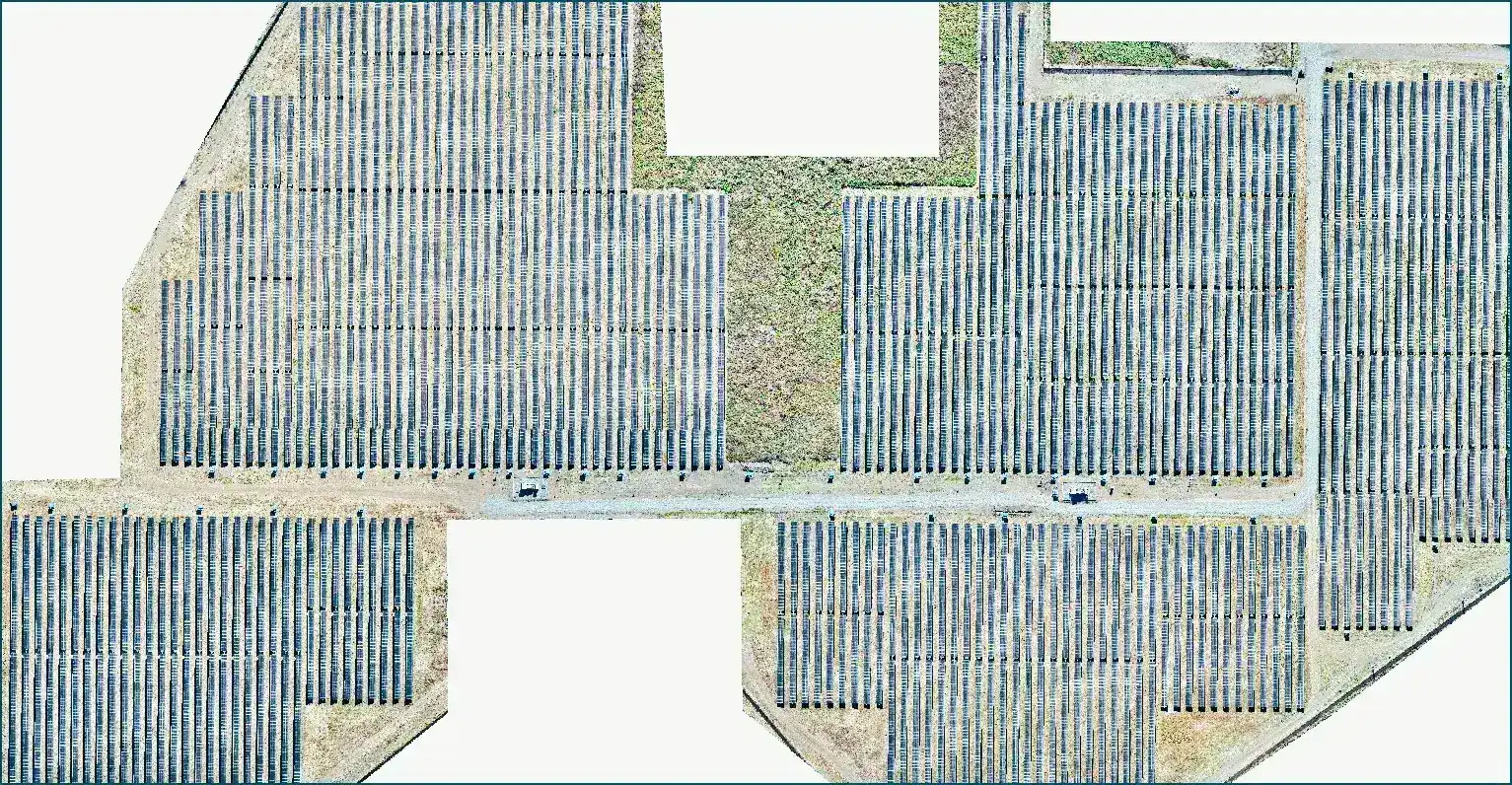 Ortomosaico RGB de planta fotovoltaica